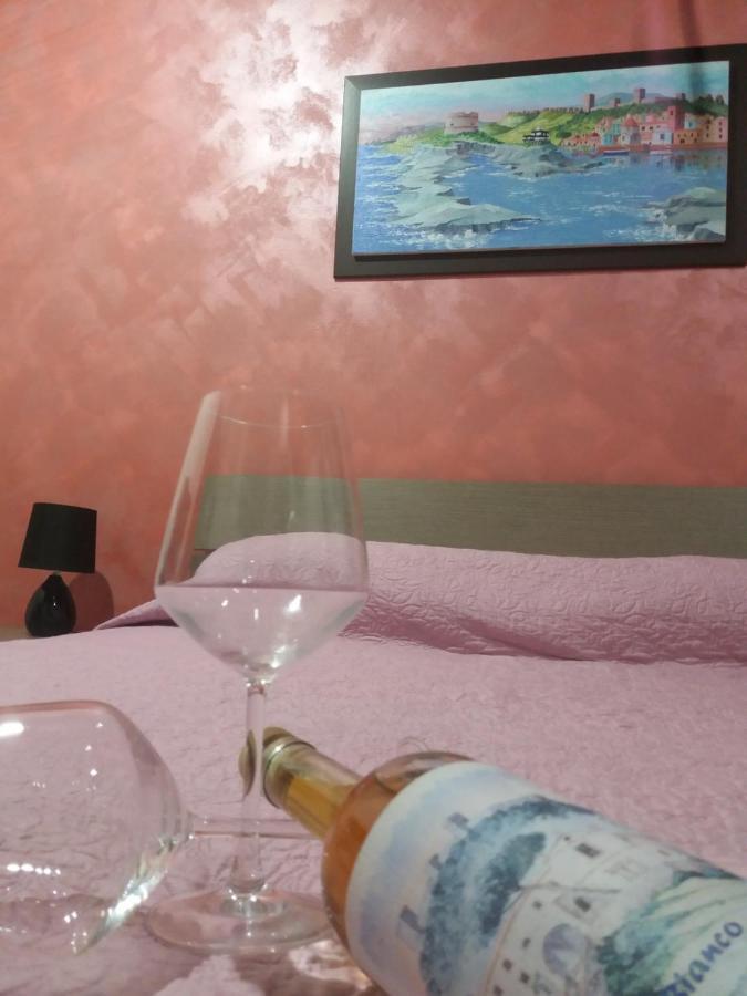 Su Casciu Bed & Breakfast Bosa Eksteriør bilde